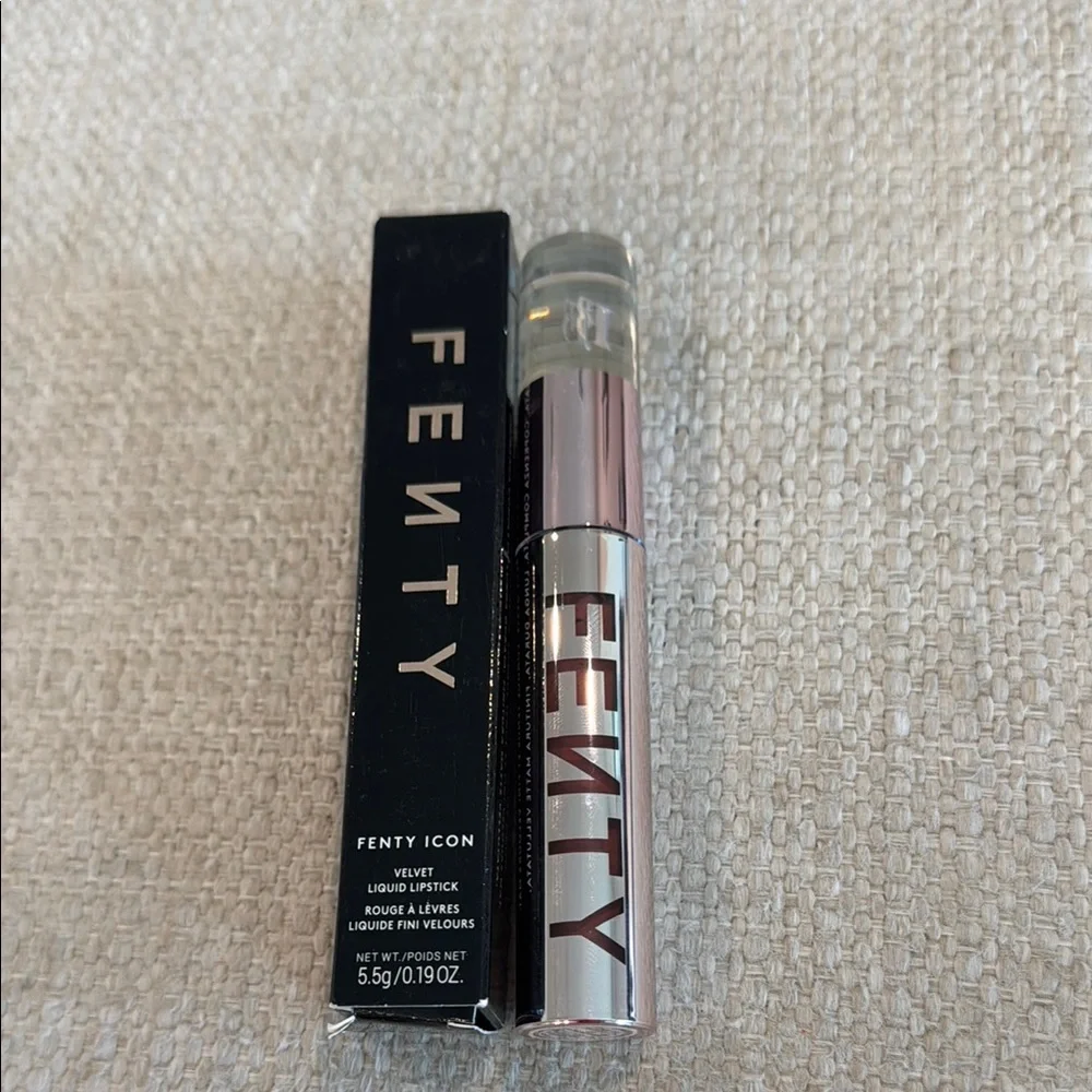 NWT Fenty Icon Velvet Liquid Lipstick in Fashion Fiend